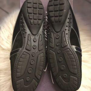 Seats meucci size 10 open back loafers